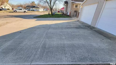 133 Flora Ave, Flora, IL 62839 photo 65