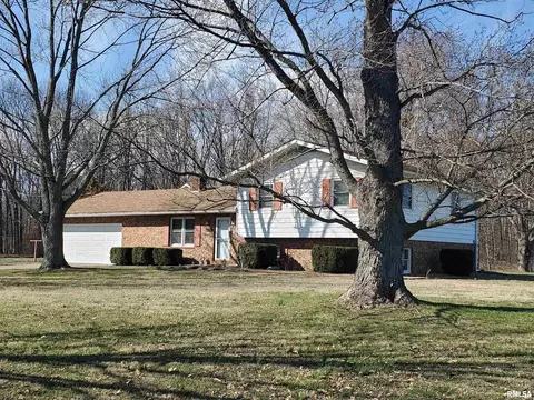 6247 State Route 154 Hwy, Du Quoin, IL 62832