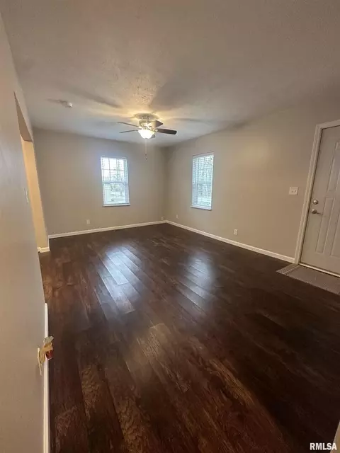 401 S 30th St, Herrin, IL 62948 photo 6