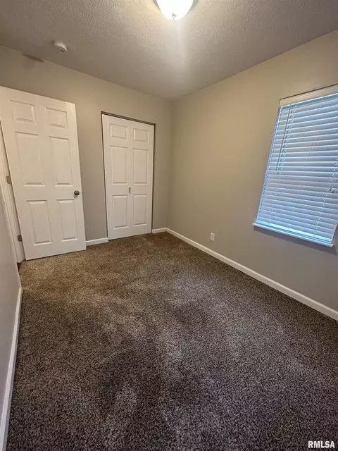 401 S 30th St, Herrin, IL 62948 photo 5