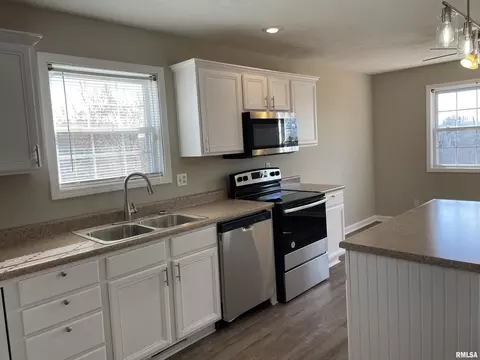 407 Empress Ln, Herrin, IL 62948 photo 12