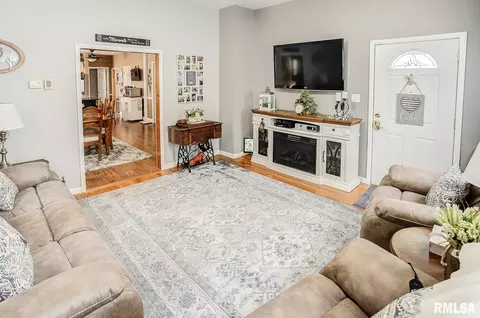 311 S Cherry St, Centralia, IL 62801 photo 14