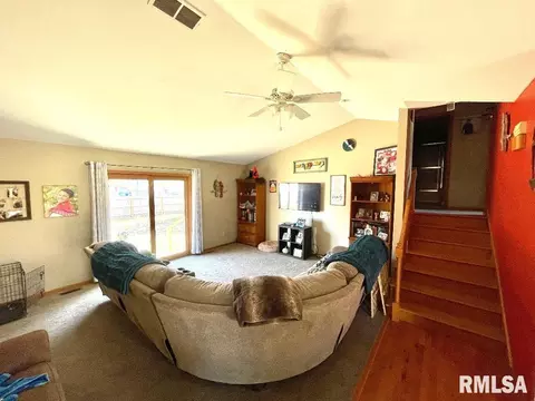 511 Tracy Ter, Centralia, IL 62801 photo 4