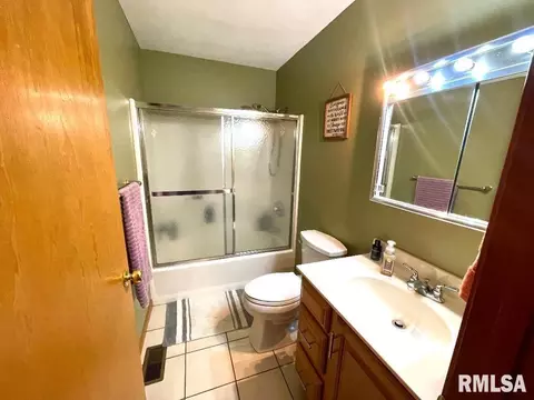 511 Tracy Ter, Centralia, IL 62801 photo 12