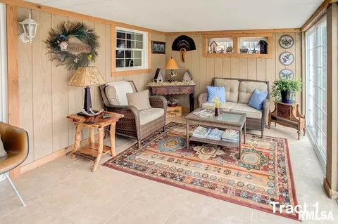 12280 E Night Rd, Dix, IL 62830 photo 25