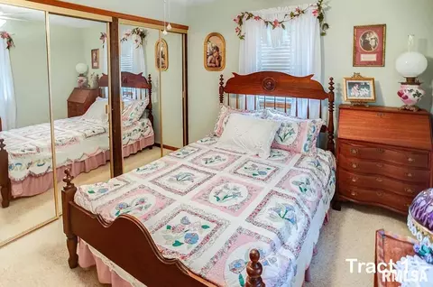 12280 E Night Rd, Dix, IL 62830 photo 16