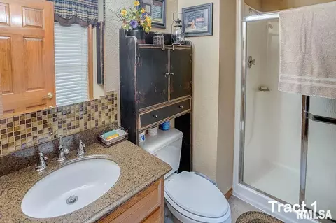 12280 E Night Rd, Dix, IL 62830 photo 19