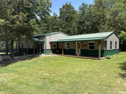 233 Sulphur Springs Rd, Golconda, IL 62938