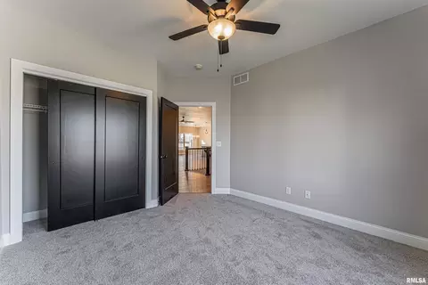 3300 Carnegie Dr, Springfield, IL 62711 photo 7