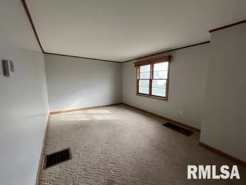 908 N Granite St, Marion, IL 62959 photo 9