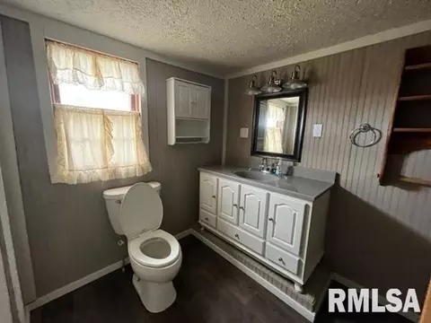 908 N Granite St, Marion, IL 62959 photo 12