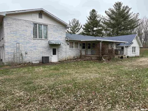 421 N Morrison St, Centralia, IL 62801 photo 3