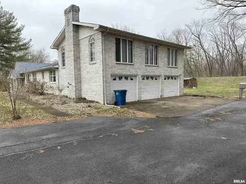 421 N Morrison St, Centralia, IL 62801 photo 5