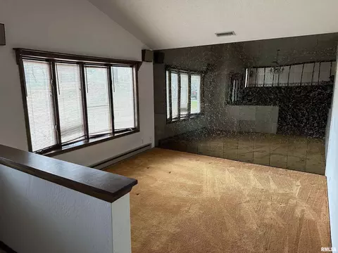 421 N Morrison St, Centralia, IL 62801 photo 17