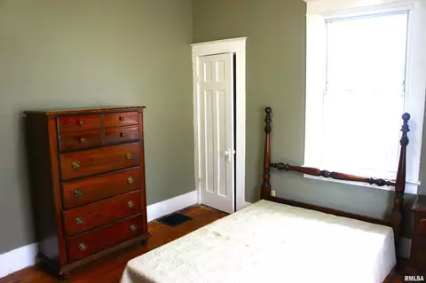 110 E 8th St, Metropolis, IL 62960 photo 9