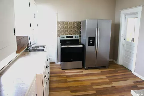 110 E 8th St, Metropolis, IL 62960 photo 3