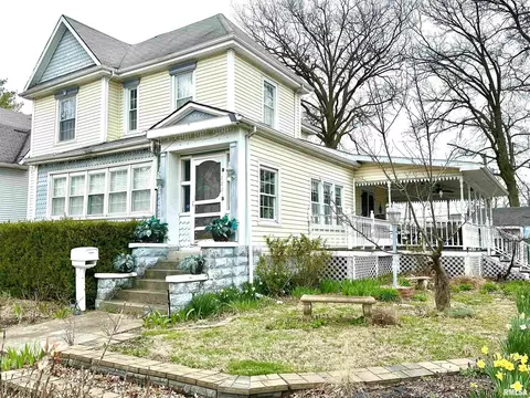 129 N Beech, Centralia, IL 62801 photo 1