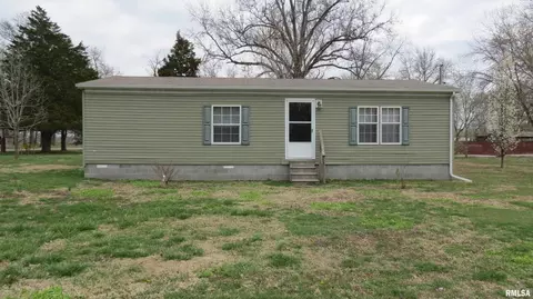 3210 Sunfield Rd, Du Quoin, IL 62832