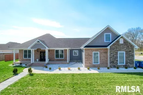 2006 Dew Drop Dr, Marion, IL 62959 photo 1