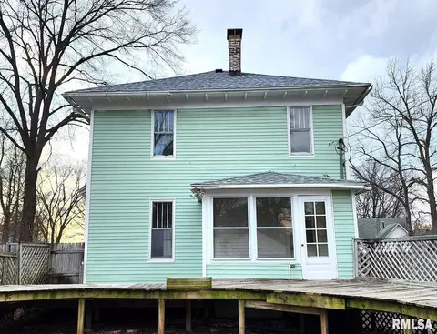 321 S Pine St, Centralia, IL 62801 photo 2
