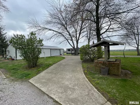 8812 Baxter Rd, Benton, IL 62812 photo 5