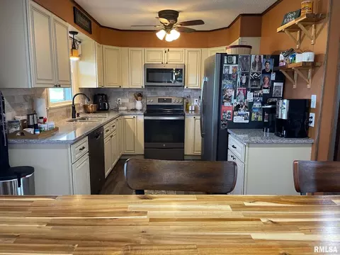 8812 Baxter Rd, Benton, IL 62812 photo 35