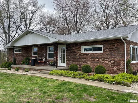 8812 Baxter Rd, Benton, IL 62812 photo 4