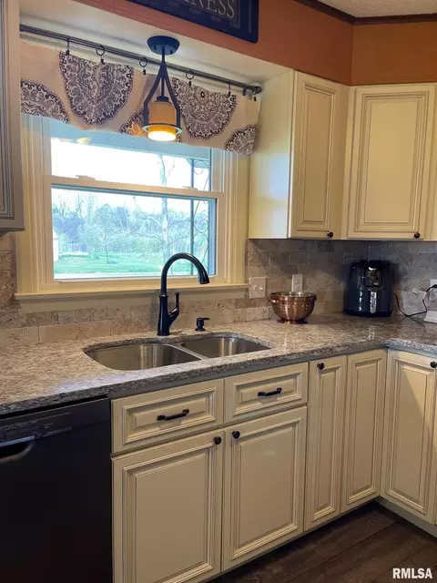 8812 Baxter Rd, Benton, IL 62812 photo 36
