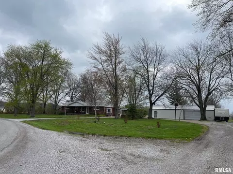 8812 Baxter Rd, Benton, IL 62812 photo 1