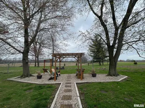 8812 Baxter Rd, Benton, IL 62812 photo 9