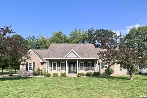1621 Venable Dr, Carterville, IL 62918