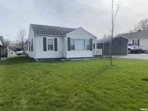 224 W Orchard St, Vandalia, IL 62471