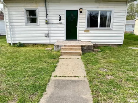 603 W Sylvia Ave, Christopher, IL 62822 photo 17