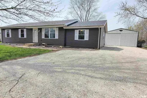 911 Lamson St, Flora, IL 62839 photo 1