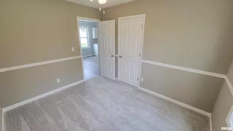 911 Lamson St, Flora, IL 62839 photo 33