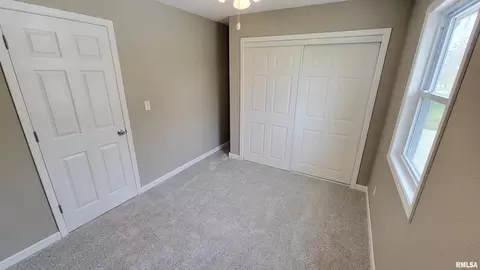 911 Lamson St, Flora, IL 62839 photo 30
