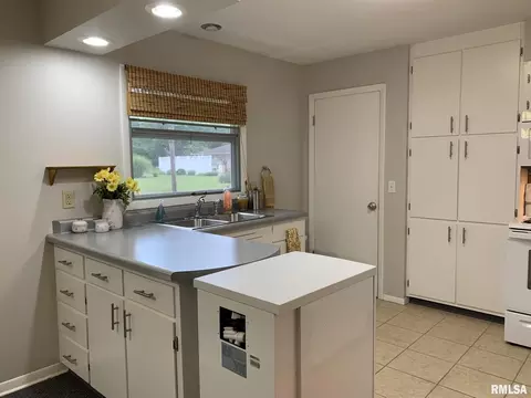 73 Candy Ln, Murphysboro, IL 62966 photo 14