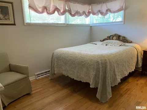 73 Candy Ln, Murphysboro, IL 62966 photo 7