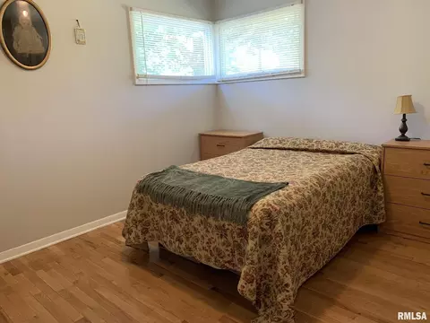 73 Candy Ln, Murphysboro, IL 62966 photo 9