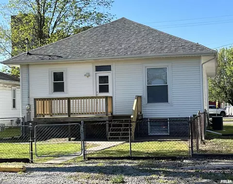 1922 Pine St, Murphysboro, IL 62966 photo 3