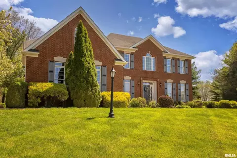 2103 Bristol Dr, Marion, IL 62959