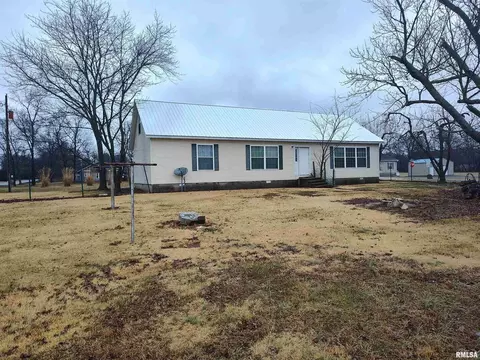 307 N Price St, Pittsburg, IL 62974