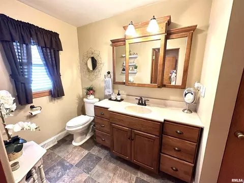 502 Davis, Centralia, IL 62801 photo 14