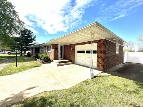 502 Davis, Centralia, IL 62801 photo 2