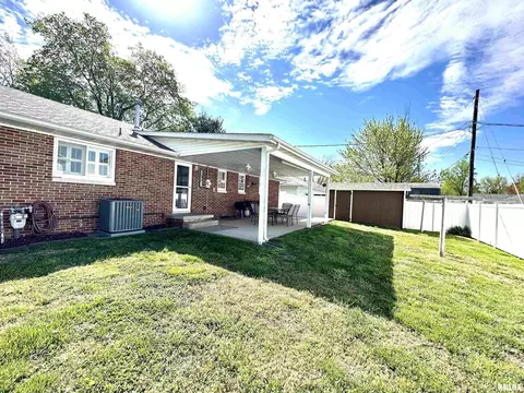 502 Davis, Centralia, IL 62801 photo 4