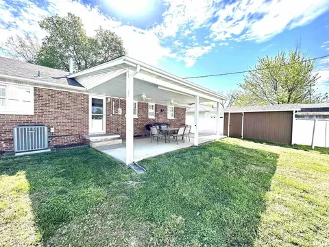 502 Davis, Centralia, IL 62801 photo 5