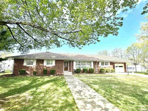 502 Davis, Centralia, IL 62801 photo 1