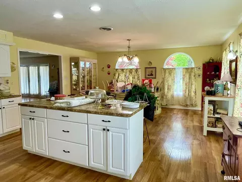 105 E 10th St, Metropolis, IL 62960 photo 15