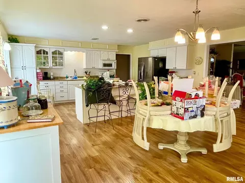 105 E 10th St, Metropolis, IL 62960 photo 18