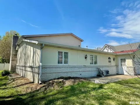 105 E 10th St, Metropolis, IL 62960 photo 4